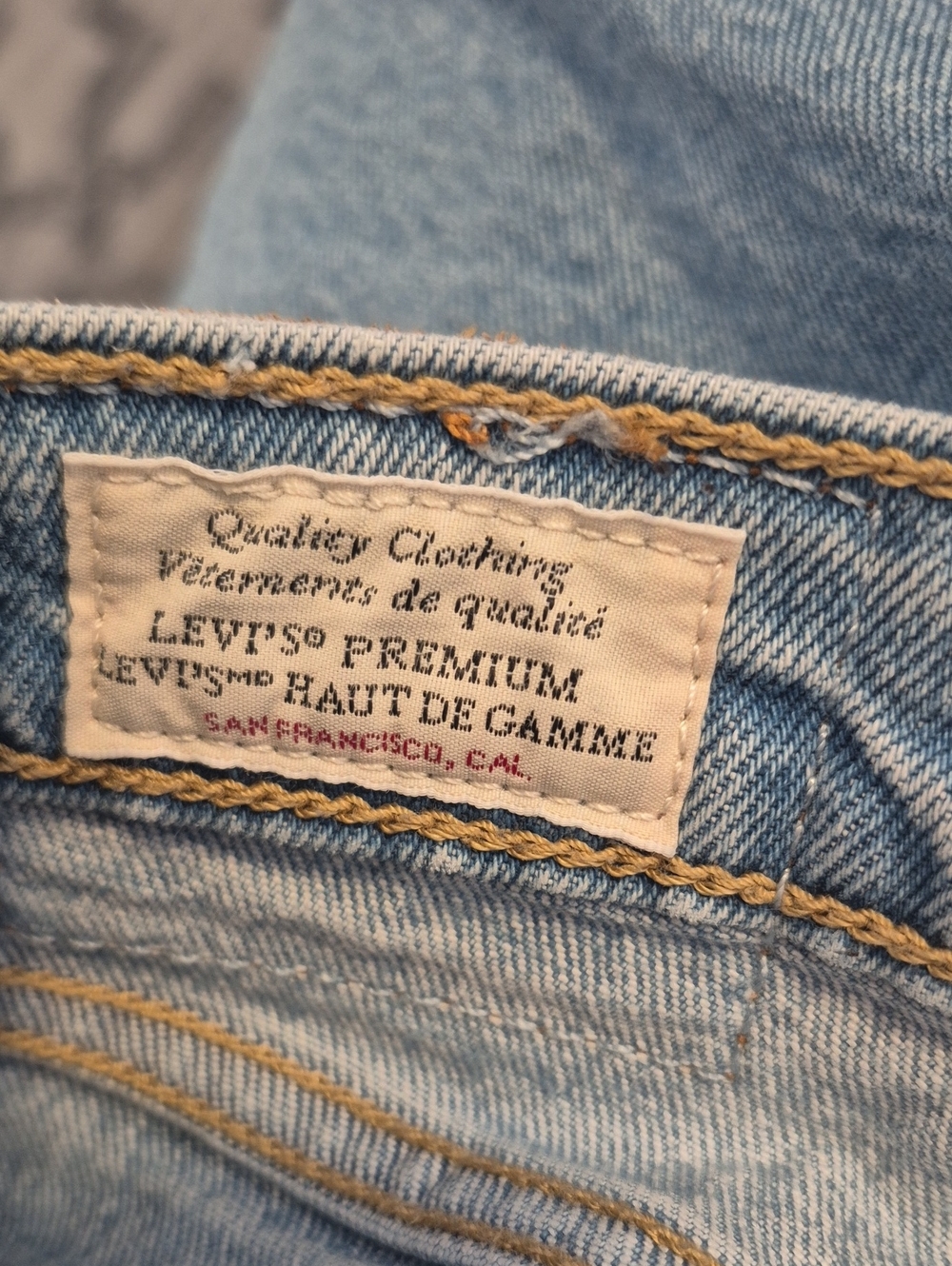 Levis Ribcage Straight Jeans Light Wash - 27 - Picture 9 of 12